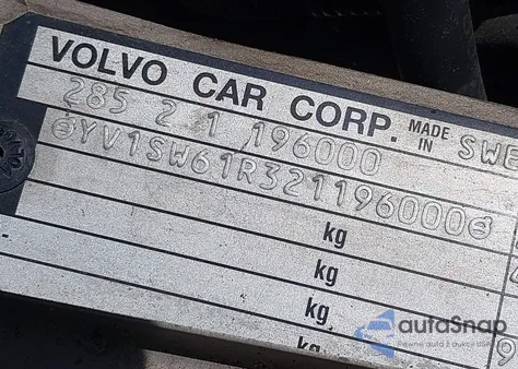 2002 Volvo V70 2.4 from USA, damaged, VIN YV1SW61R321196000